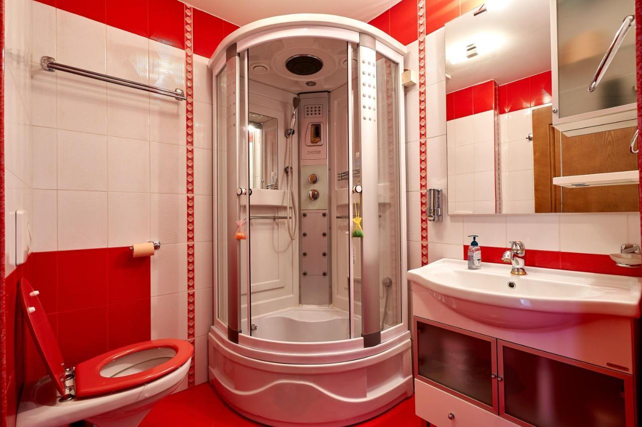 Casa Cu Flori Moisei Hotell Exteriör bild